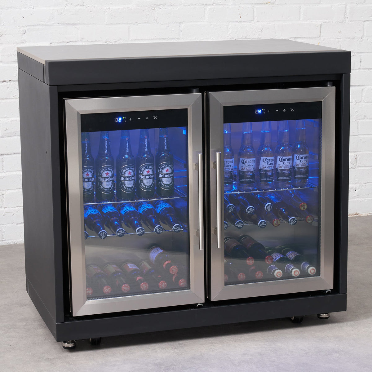 Fusion — Armário Preto de Frigorífico Duplo com Tampo em Pedra Sinterizada para Cozinha de Exterior