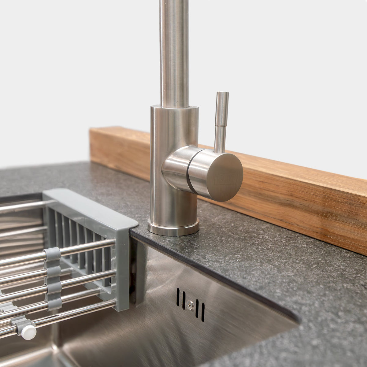 Cozinha de Exterior Modular em Teca — Armário Lava-loiça com Tampo em Cerâmica